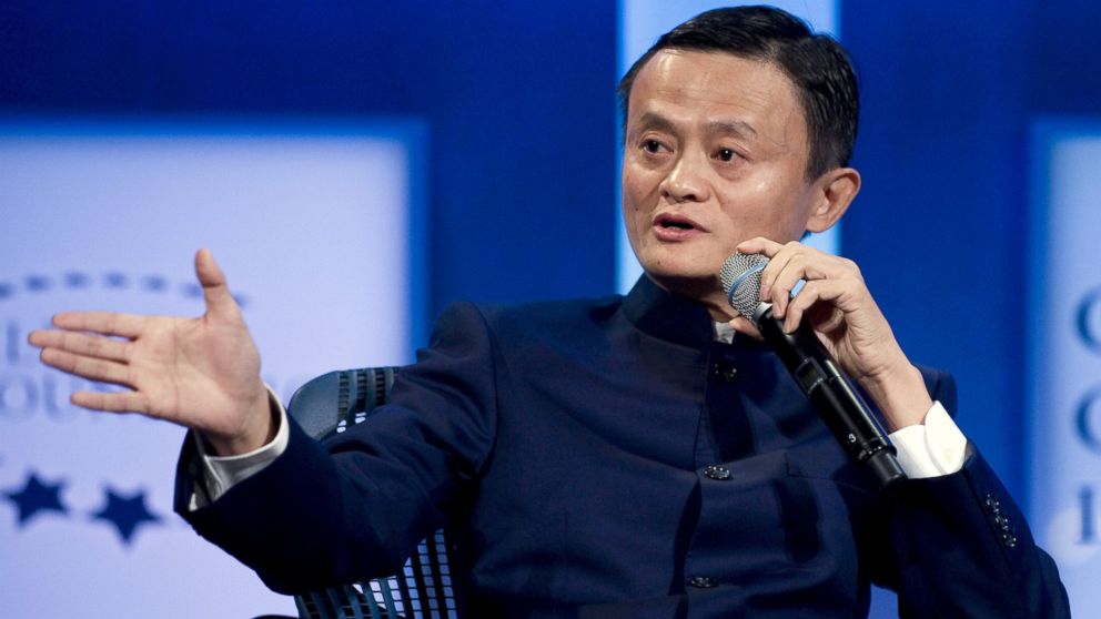 [Video] Jack Ma diễn thuyết với người trẻ: “Hãy thôi than phiền đi!”