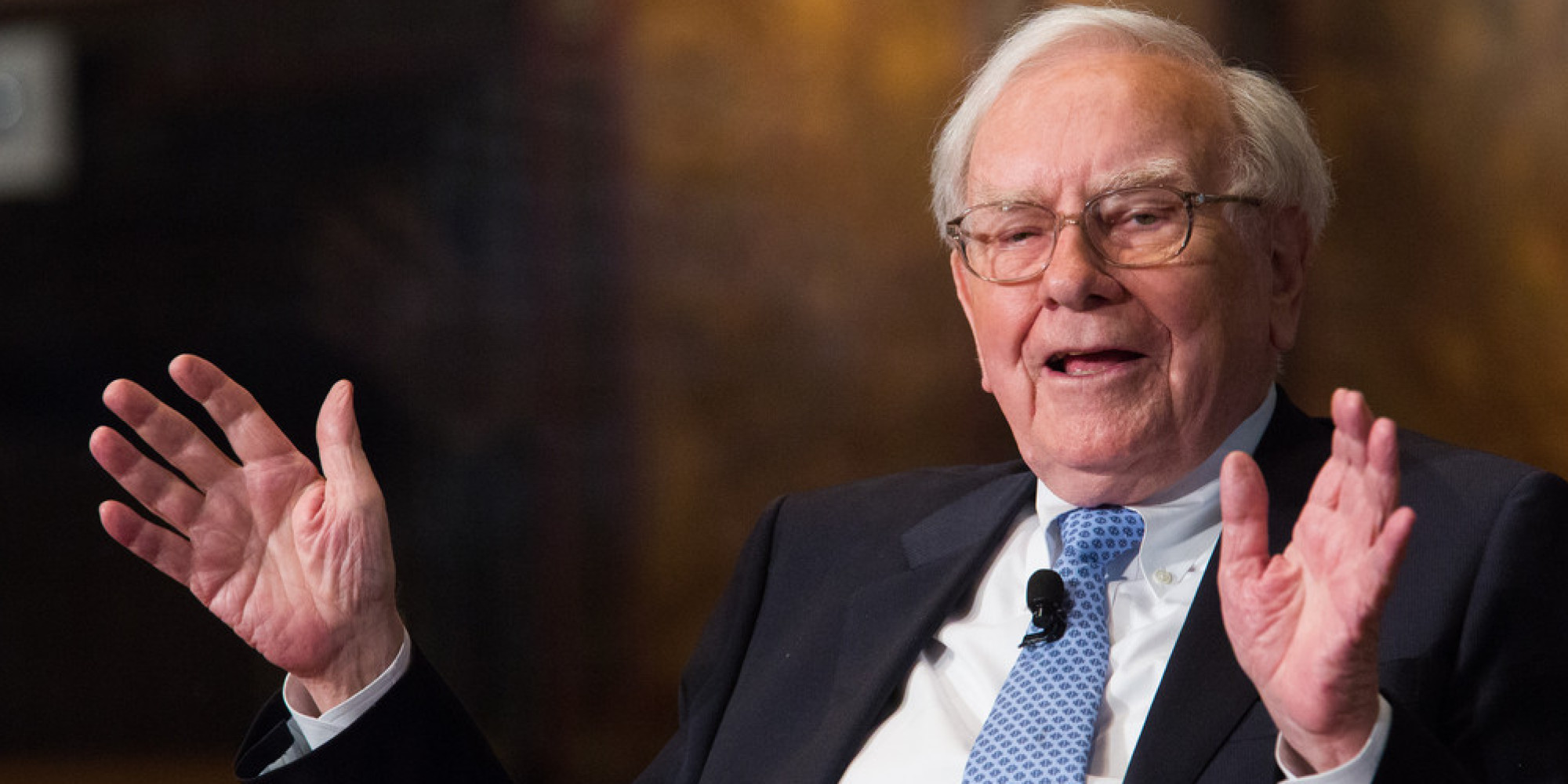 Tỷ phú Warren Buffett giàu thế nào khi bằng tuổi bạn?
