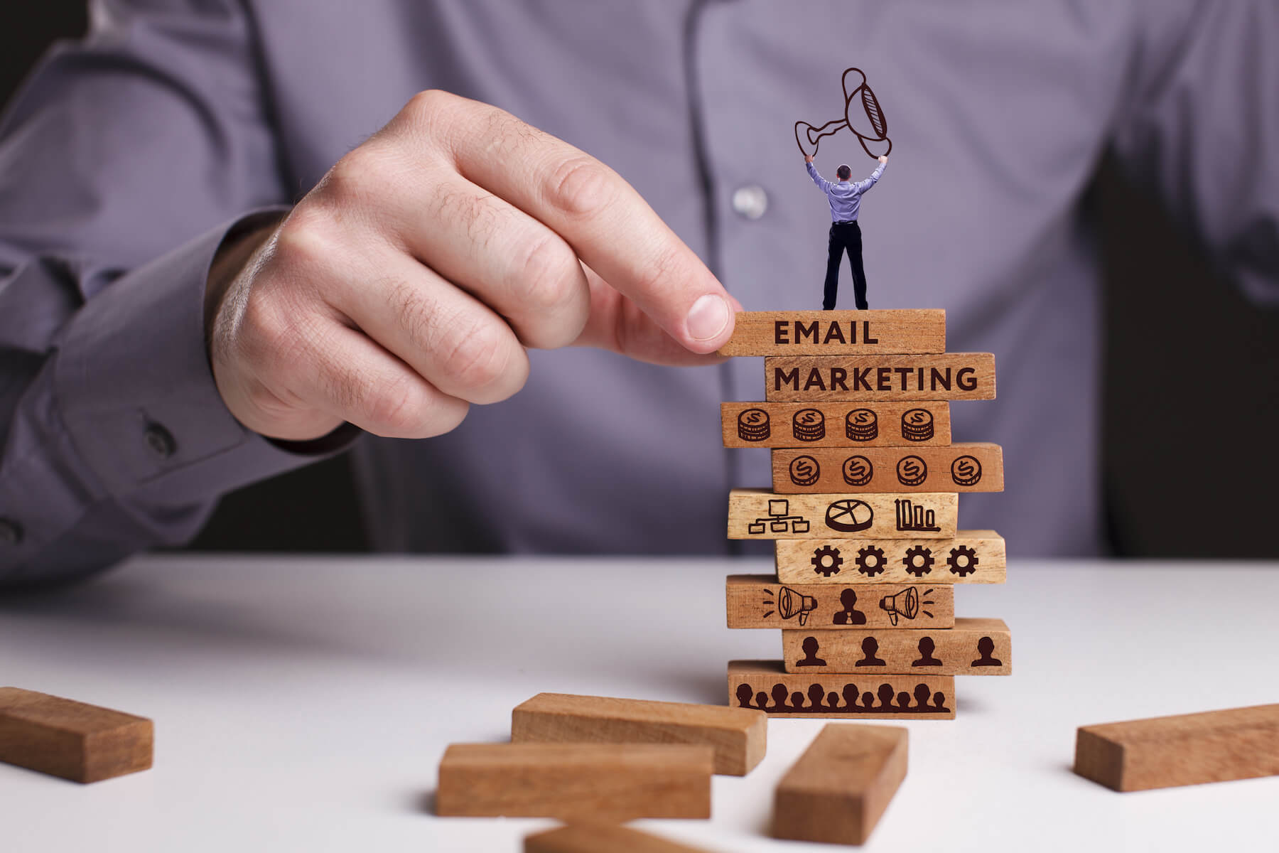 Kiếm tiền online: Cách tìm kiếm và tiếp cận khách hàng mục tiêu qua Email marketing