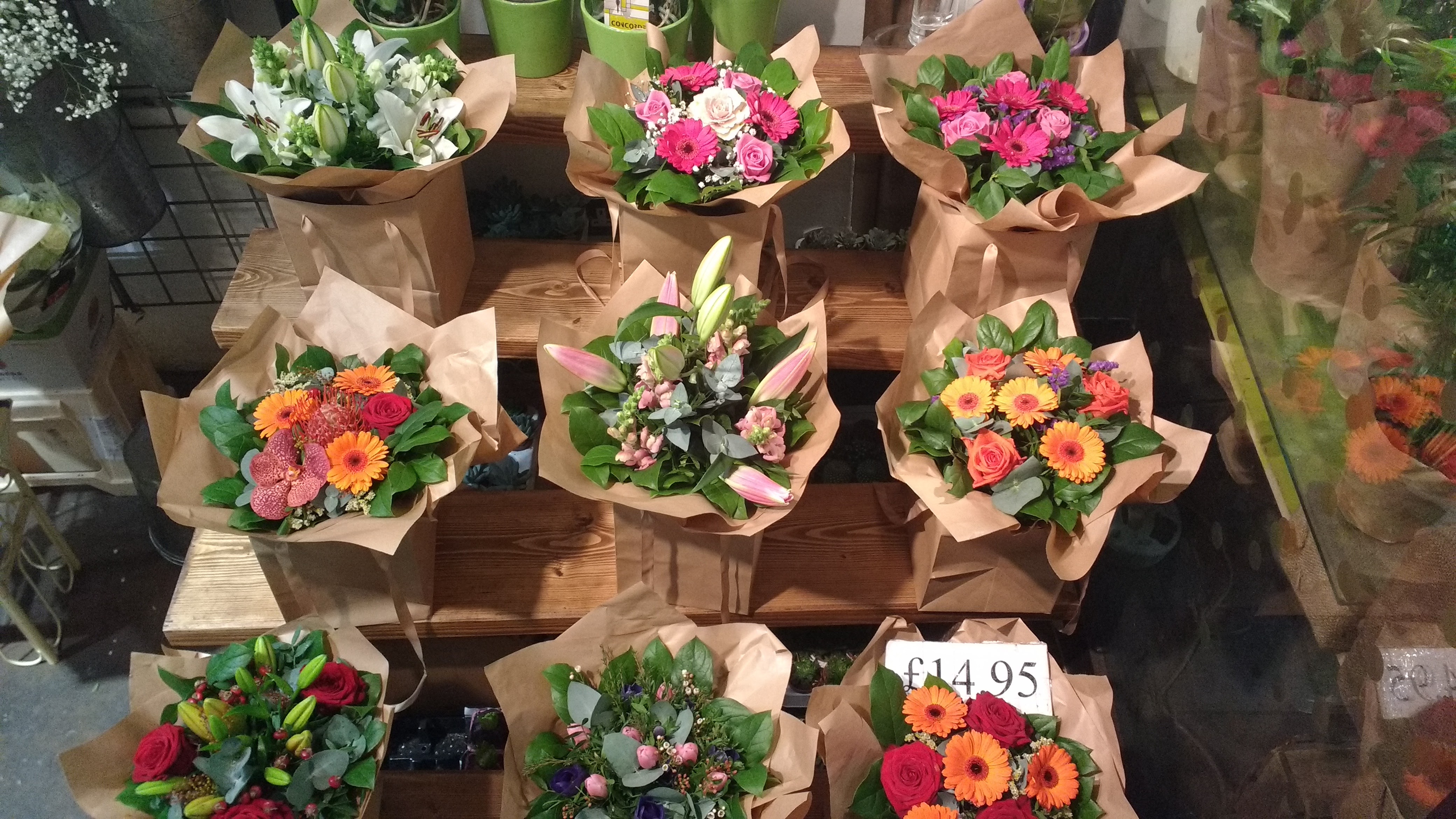 Kinh nghiệm mở cửa hàng hoa tươi bạn có dám thử?