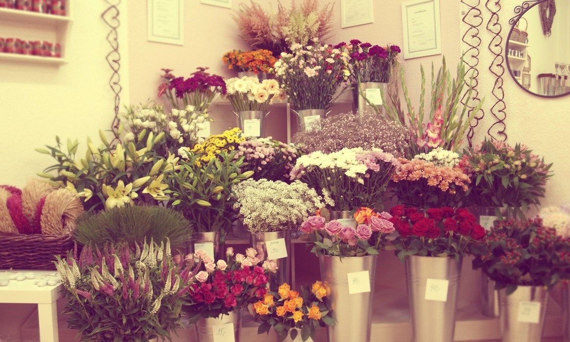 Các mẹo giúp biến hóa cửa hàng kinh doanh hoa tươi trở nên đẹp lung linh