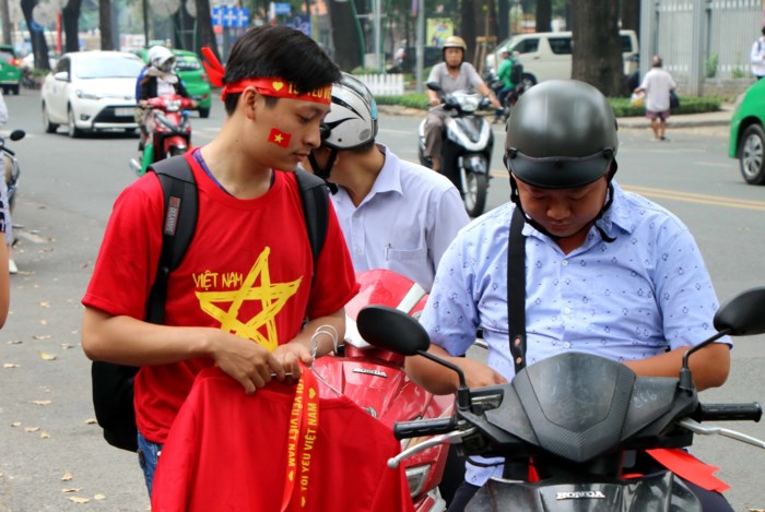 Dịch vụ ‘ăn theo’ U.23 Việt Nam trúng lớn